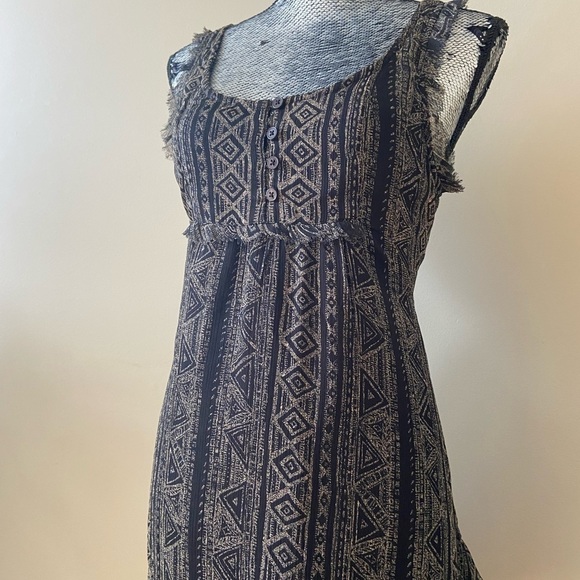 BILLABONG Bohemian Style Aztec Print Ruffle Trim Hem Mini Dress Size Small - Picture 4 of 14